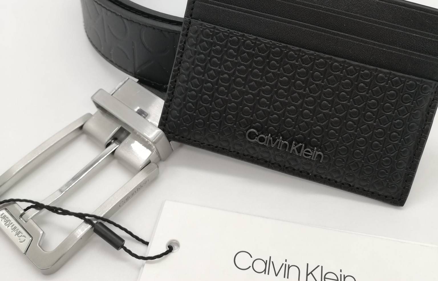 Calvin-Klein-cinture-porta-carte